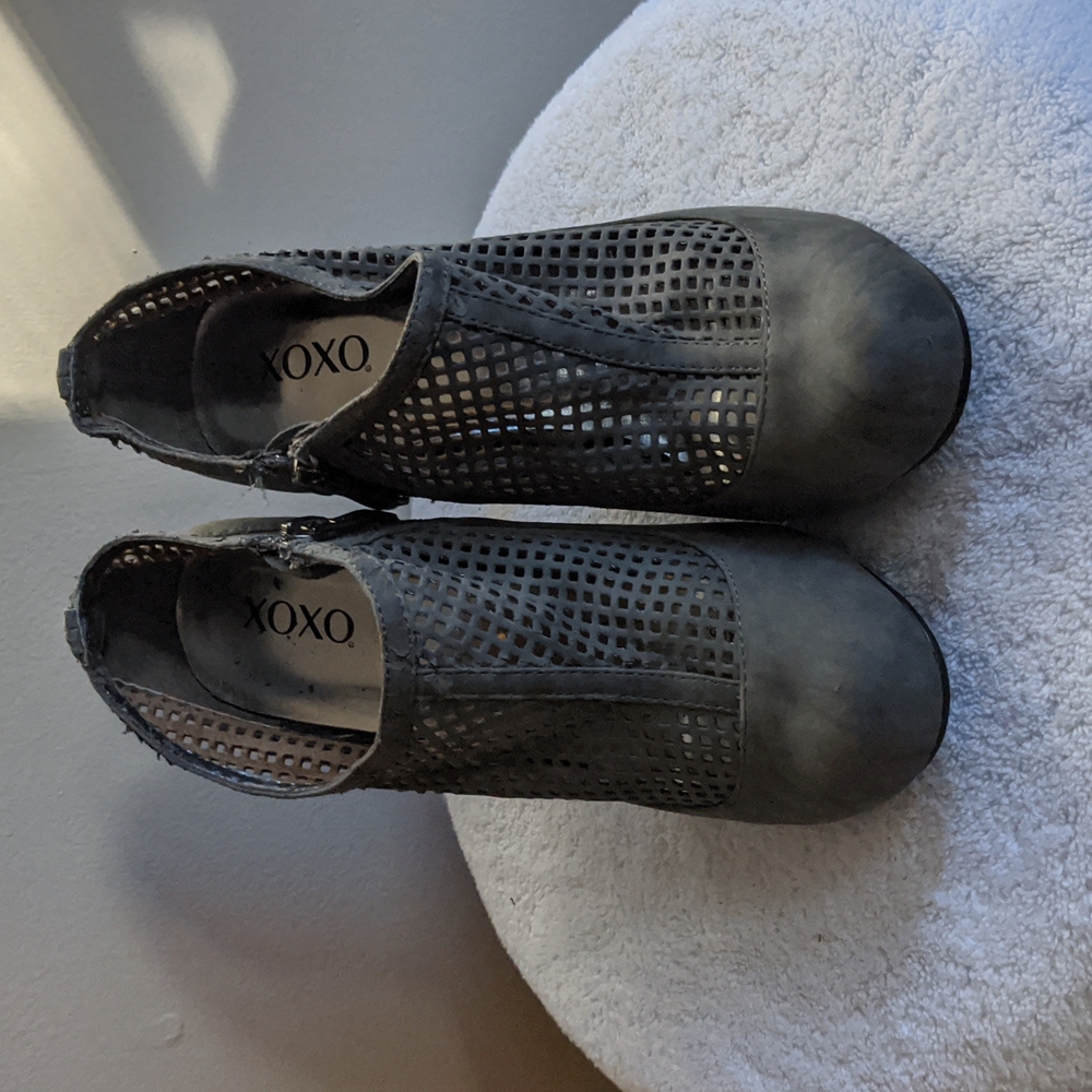 XOXO Grey Heels